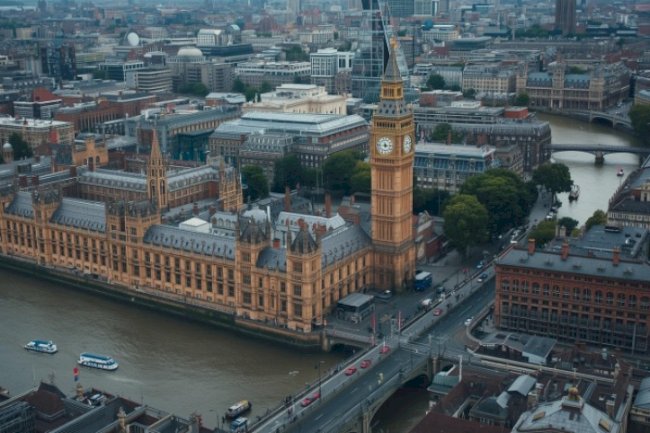 Londra’da Doğru Gayrimenkul Yatırımı: Süreci Profesyonelce Yöneten Bir Yapıyla İlerleyin