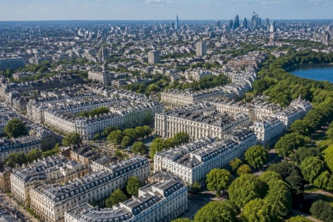 London Real Estate Market: Why Are Family Offices Investing in Prime Real Estate?
